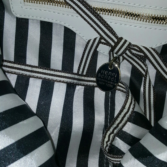 Henri Bendel Jetset No Frills Medium Tote - Picture 4 of 6